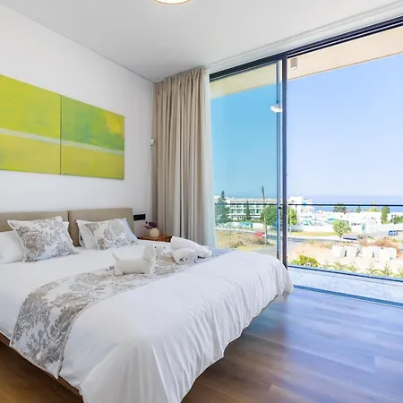 Mito Seaview By Serbellas *
